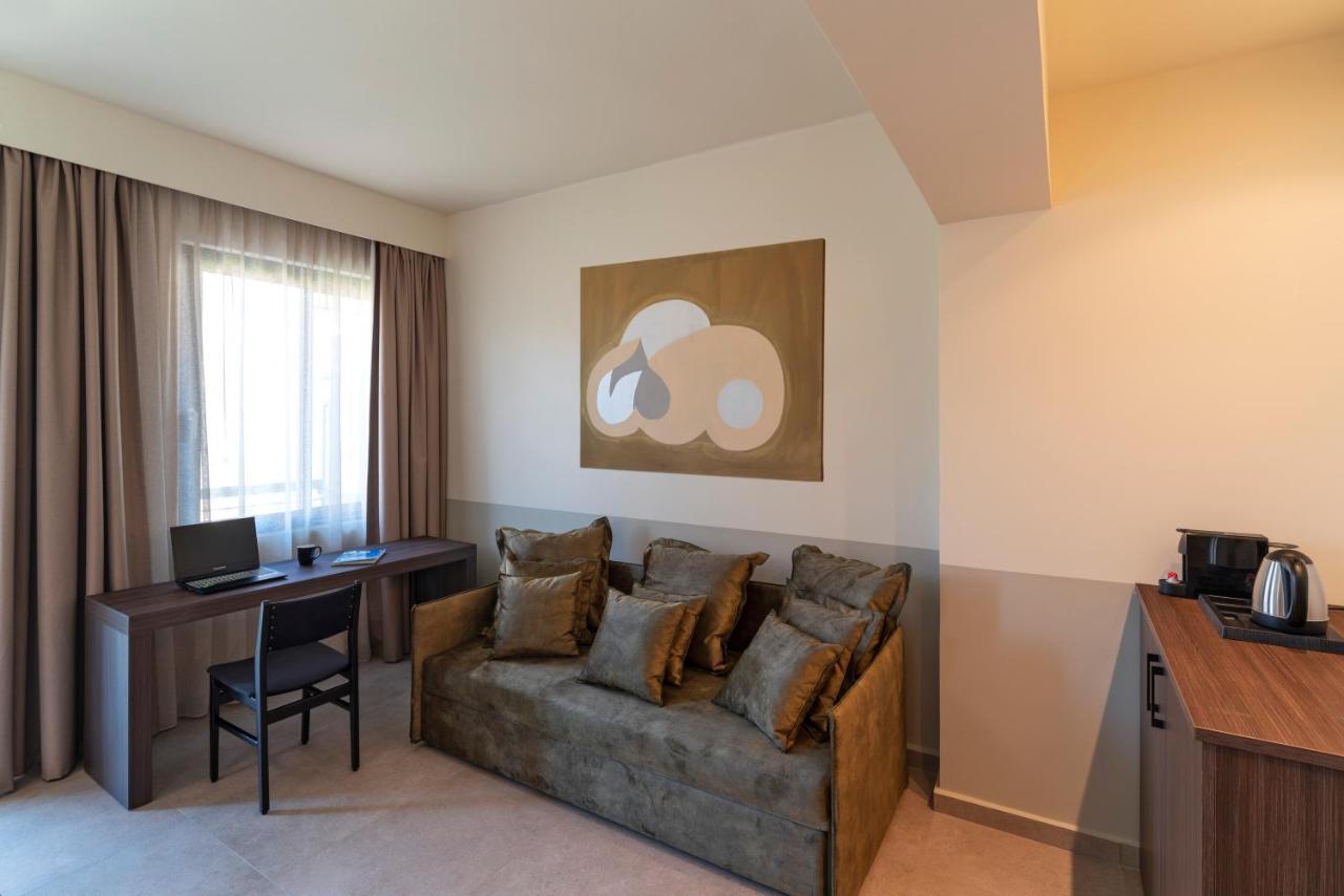 Mariette Rhodes Urban (adults Only) Rhodes City